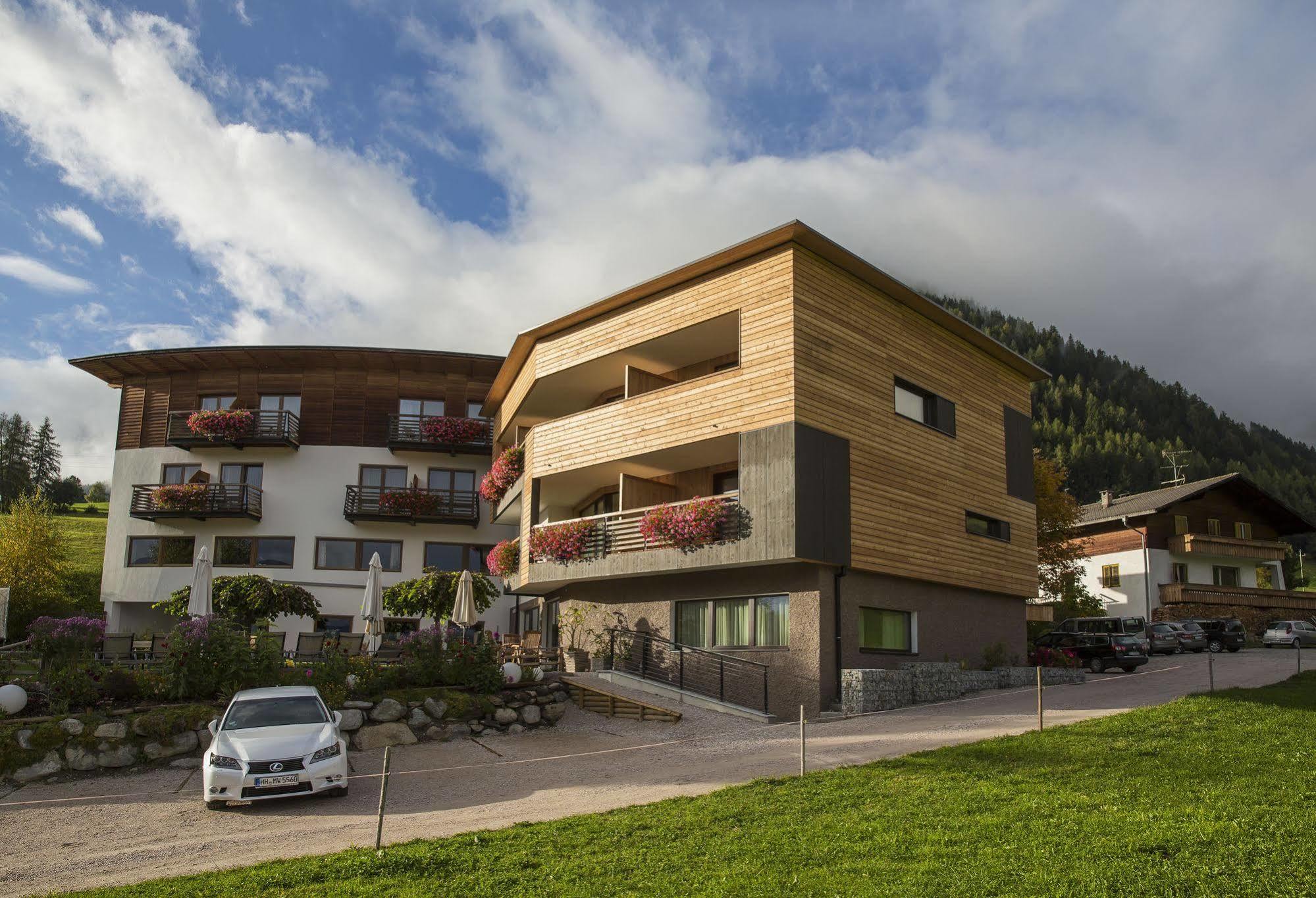 Hotel Dolomitenblick Terento Exterior foto